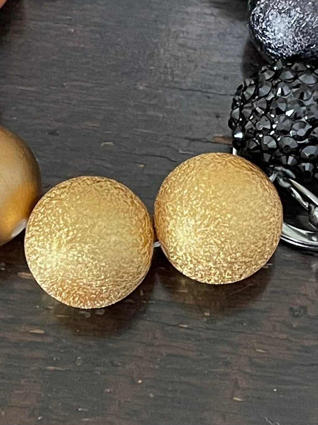 Keychain Beaded Bracelet Black and Gold New Orleans Saints